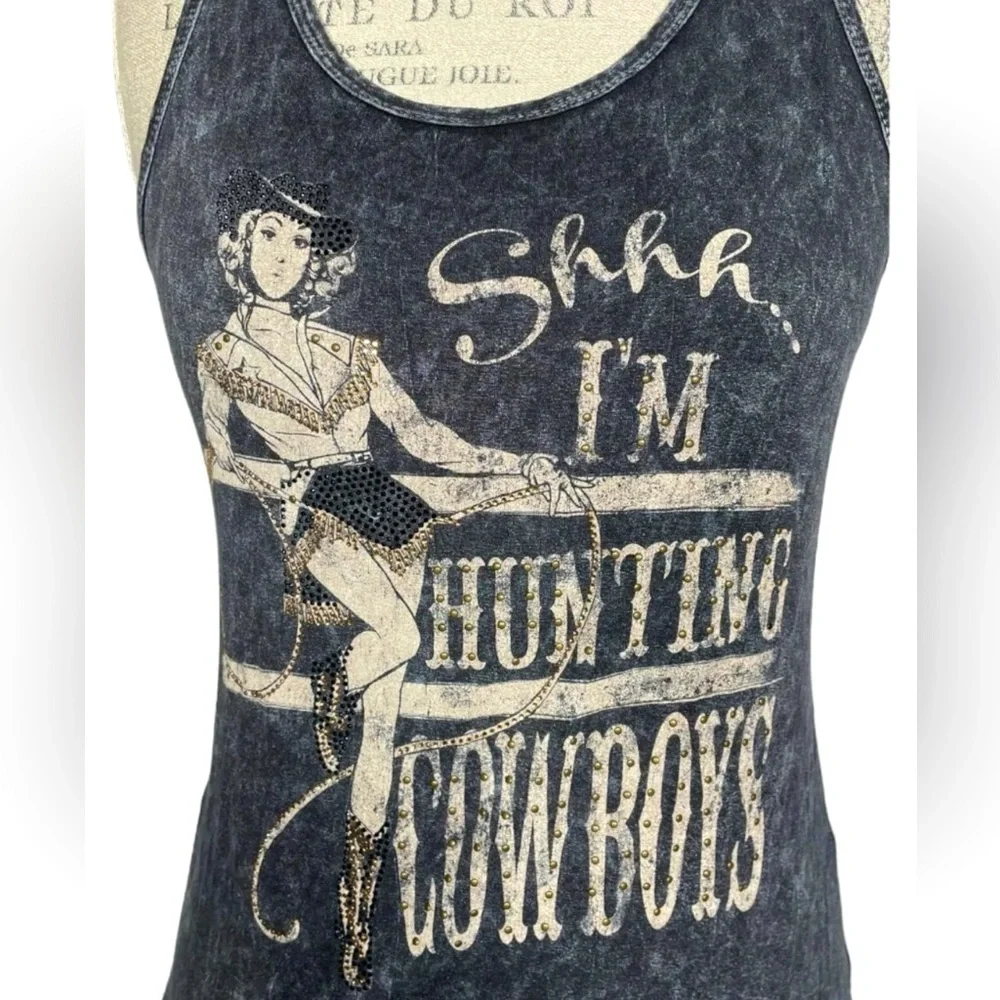 NWOT Shhh I'm Hunting Cowboys Black Distressed Western Tank Top Women's Medium M - Picture 3 of 14